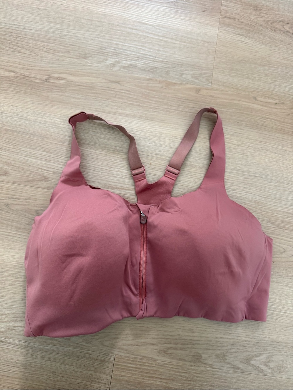 lululemon Front-Zip Sports Bra - 38DD Pink